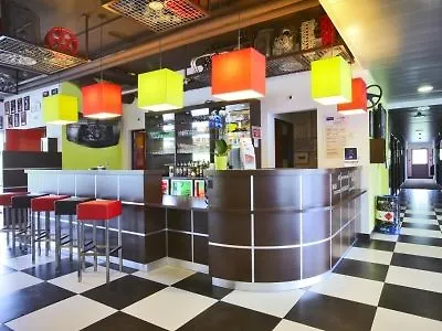 Enzo Metz Sud By Kyriad Direct Отель Augny