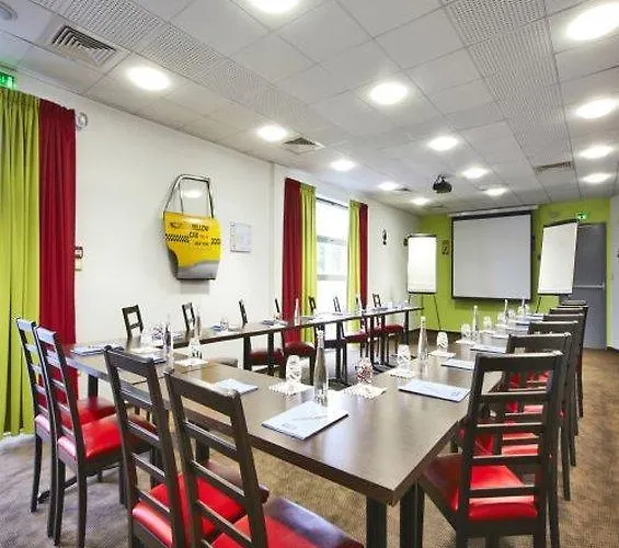 Hotel Enzo Metz Sud By Kyriad Direct 2*